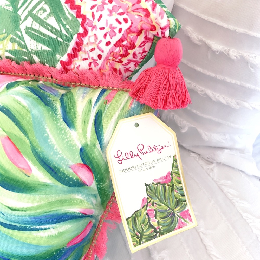 Lilly Pulitzer 3 Pc Set Pillows - Picture 6 of 8